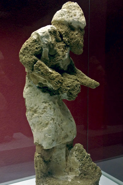 Estatua en Piedra Ostionera Fenicia